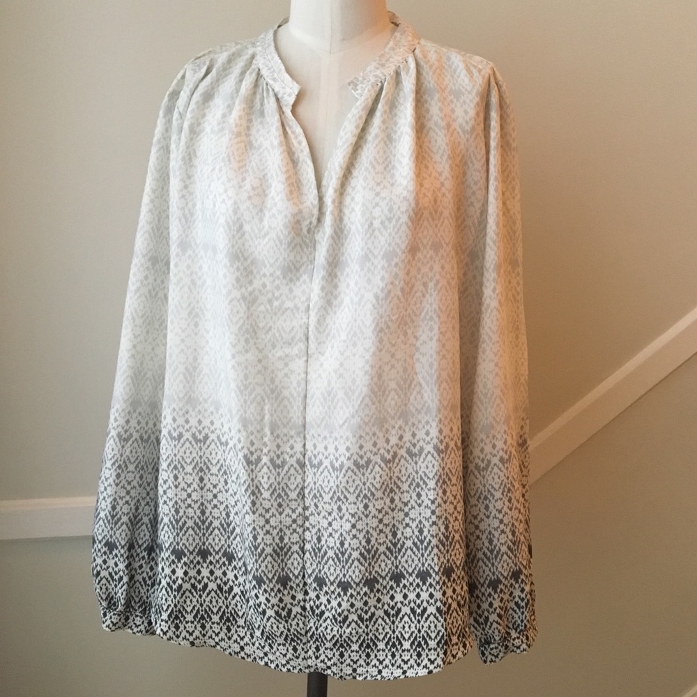 GAP Split Neck Ombré Long Sleeve Top Size Medium